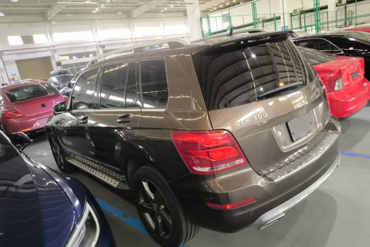 Used Mercedes-Benz GLK-Class 2013 GLK 300 4MATIC Dynamic Sunroof Model
