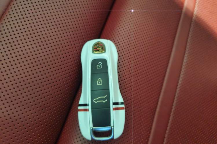 Used Porsche Cayenne E-Hybrid 2023 Cayenne E-Hybrid 2.0T Platinum Edition