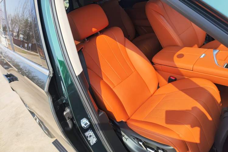 Used Wey Lanshan 2025 Four-Wheel Drive Max
