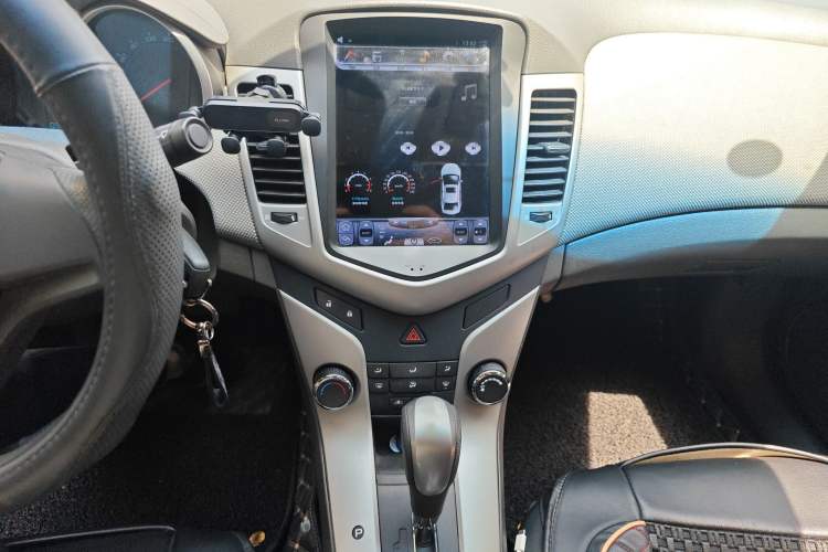 Used Chevrolet Cruze 2013 1.6L SE AT