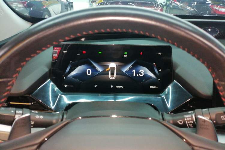 Used Oshan Z6 2022 Blue Whale 1.5T DCT Smart Edition
