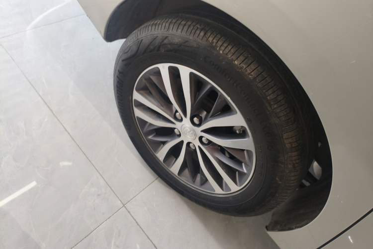 Used Buick GL8 2022 ES Landtrek 653T Luxury Edition