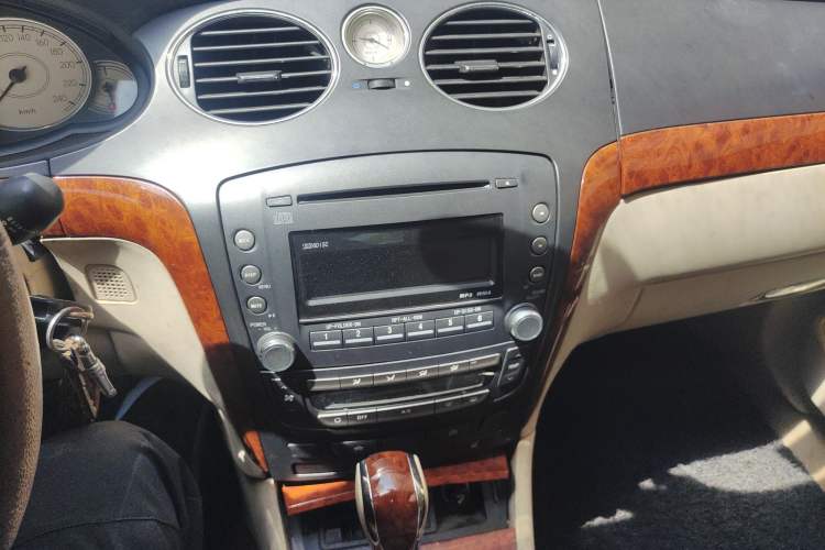 Used Roewe 750 2007 2.5L Regal AT