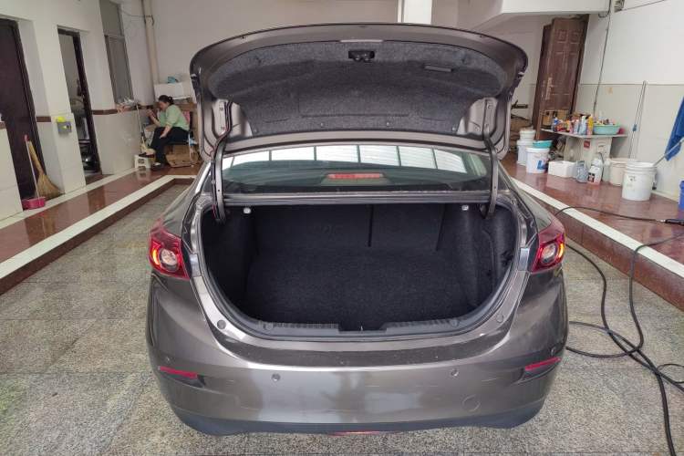 Used Mazda 3 Axela 2016 Sedan 1.5L Automatic Comfort Model Trunk