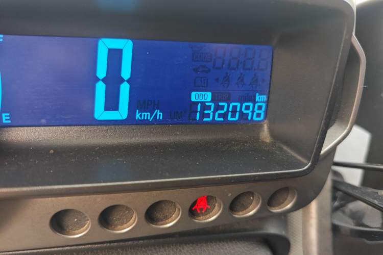 Used Chevrolet Aveo Sonic 2011 Sedan 1.4L MT SL