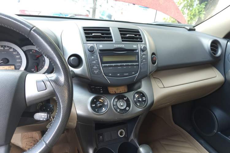 Used Toyota RAV4 2013 Special Edition 2.0L Automatic Classic