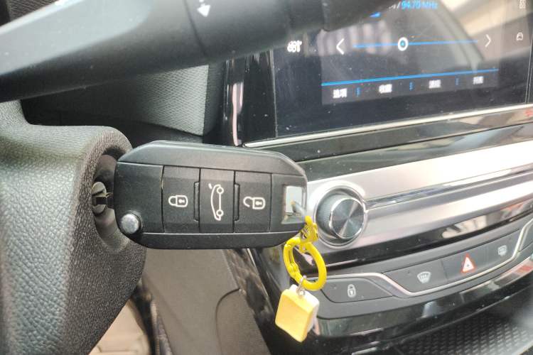 Used Peugeot 308 2018 230THP Automatic Luxury Edition Interior 1