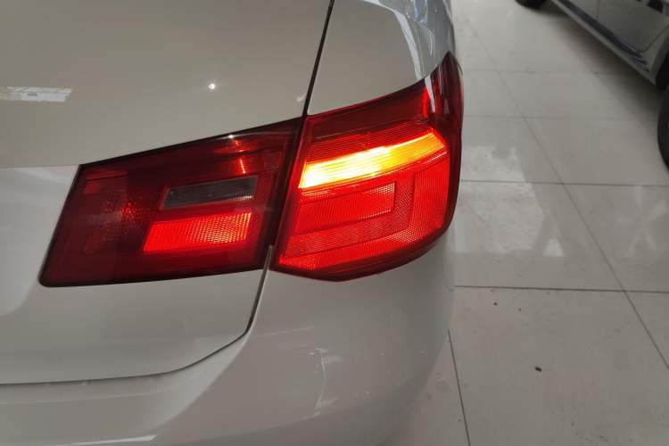 Used Volkswagen Jetta 2015 1.6L Manual Fashion Edition