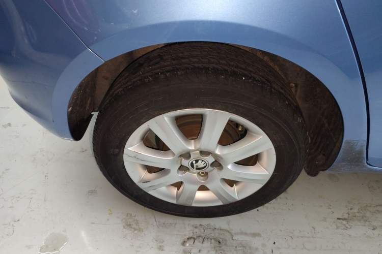 Used Skoda Fabia 2014 1.4L Automatic Crystal Edition