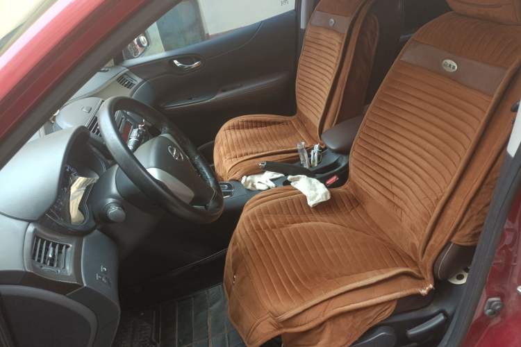 Used Nissan Tiida 2014 1.6L CVT Cool Cafe Edition Left Front Seat