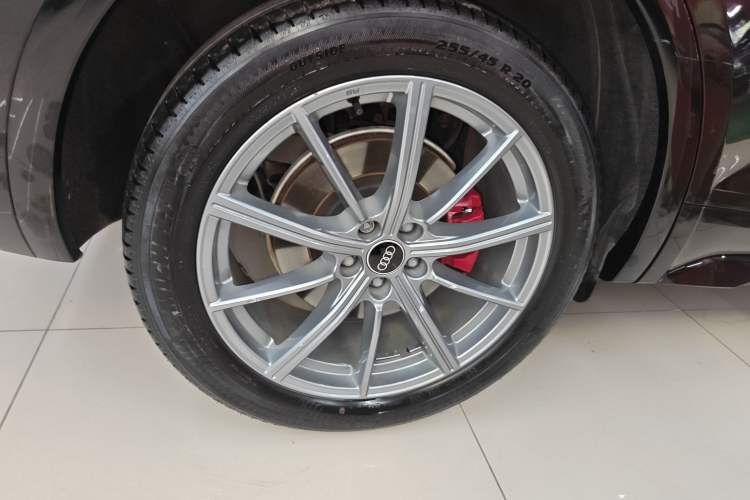 Used Audi Q5L 2023 45T Luxury Dynamic Model Right Rear Wheel Hub