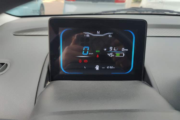 Used CHANGAN NEVO Lumin 2025 205 km Xiangqin Version
