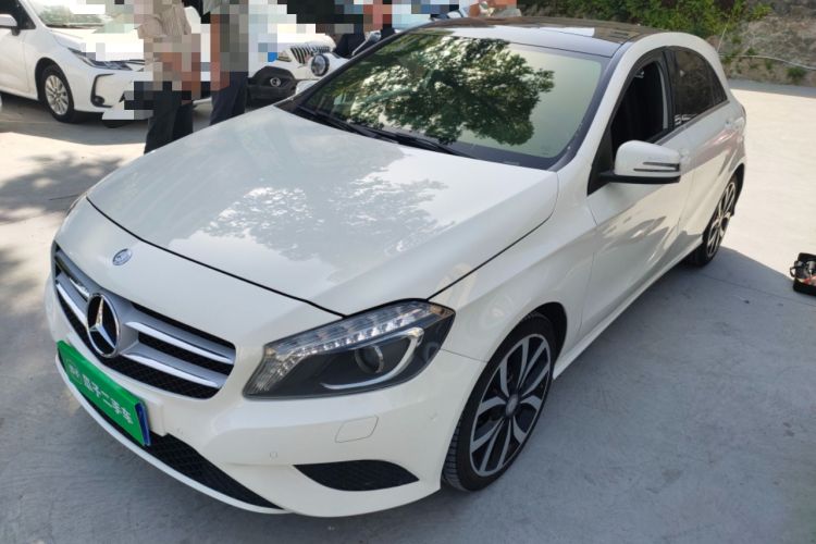 Used Mercedes-Benz A-Class 2015 A 200 Fashion Model