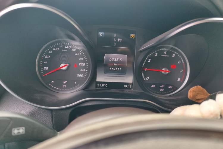 Used Mercedes-Benz GLC 2018 Facelifted GLC 260 4MATIC Dynamic Edition Odometer Close Up