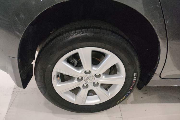 Used Toyota Verso 2014 Starlight 180G CVT Deluxe Multi-Function Edition
