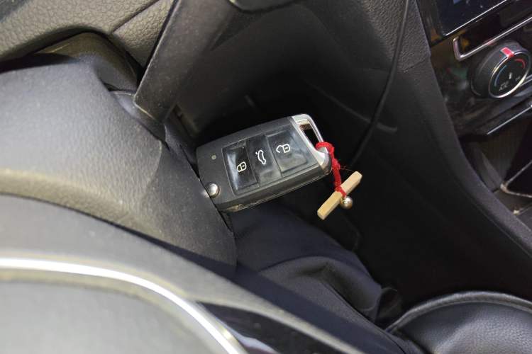 Used Volkswagen Golf 2018 230TSI Automatic Comfort Model Vehicle Key