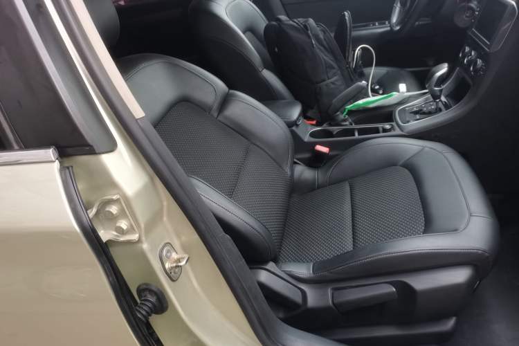 Used Citroen C4 Sega 2016 1.6L Automatic Luxury Model Right Front Seat