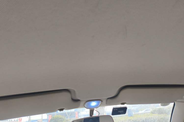 Used FAW Xiali N5 2014 1.3L Manual Comfort Version
