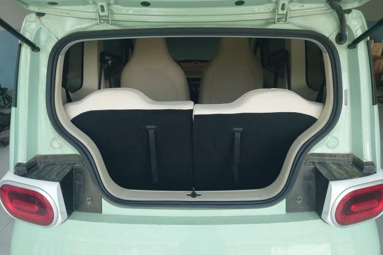 Used Wuling Hongguang MINIEV 2024 3rd Generation 215km Youth Edition
