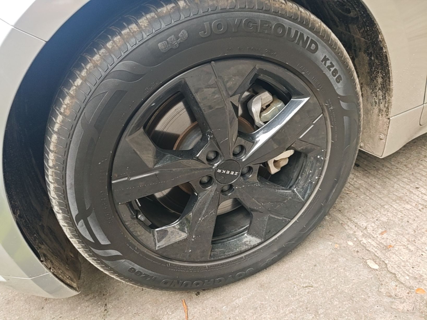 Zeekr 001 2023 WE Edition 100 kWh — снимка 10