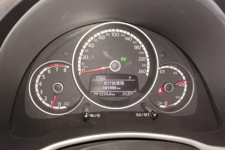 Used Volkswagen Beetle 2014 1.2TSI Fashion Edition Instrument Cluster