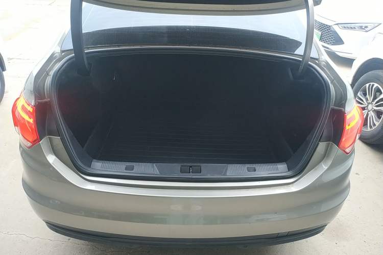 Used Citroen C4L 2014 1.6THP Intelligent Drive Automatic Dynamic Model