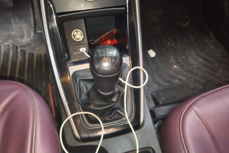 Used Hyundai Elantra (5th Generation / Langdong) 2012 1.6L Manual Leading Model