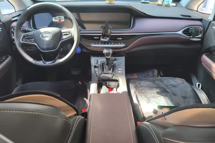 Used GAC Trumpchi M6 2023 PRO 270T DCT Luxury Edition Center Console