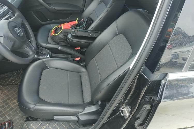 Used Volkswagen Santana 2013 1.6L Automatic Comfort Edition
