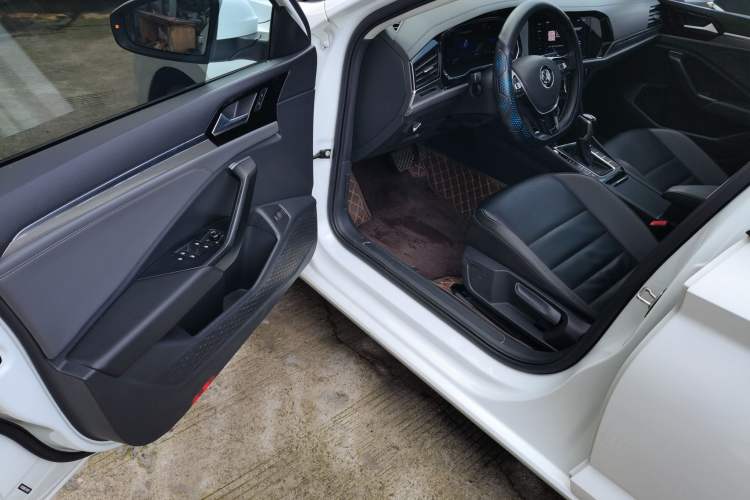 Used Volkswagen Sagitar 2021 280TSI DSG Comfort Connect Edition Driver Seat