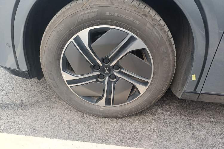 Used XPeng G6 2023 755 Ultra-Long Range Pro Left Front Wheel Hub