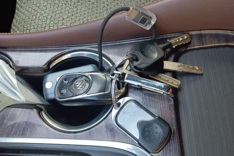 Used Buick Envision 2017 28T Four-Wheel Drive Luxury Model