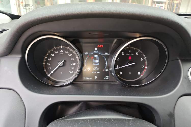 Used Land Rover Discovery Sport 2017 2.0T HSE Instrument Cluster