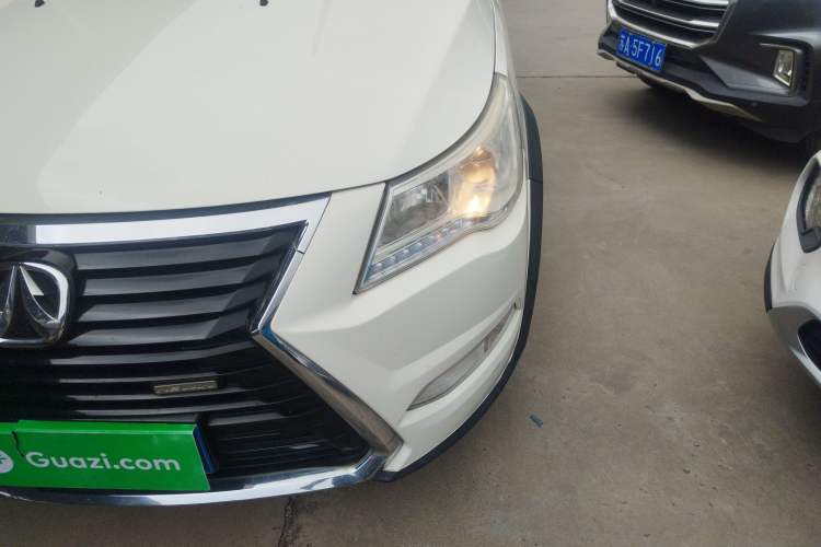 Used BAIC Weiwang M60 2017 1.5L Manual Silver Edition Left Front Headlight