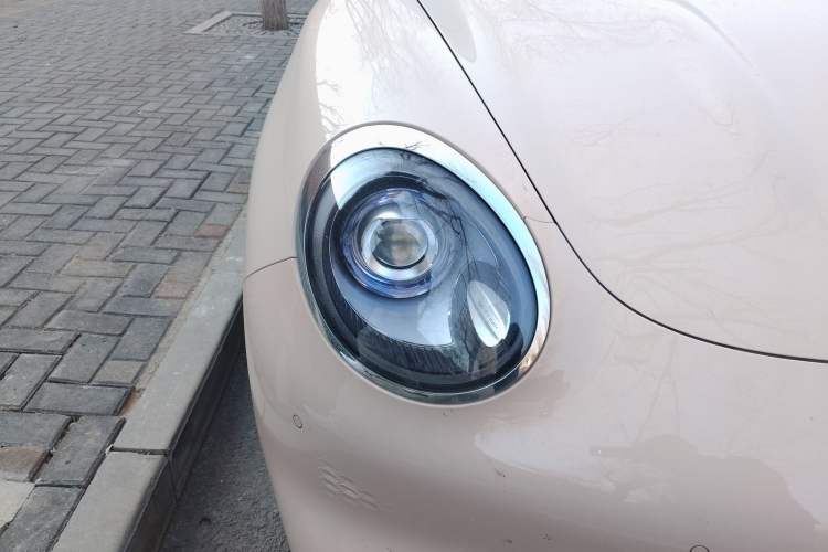 Used ORA Good Cat 2023 501 km Long-Range Luxury Version Ternary Lithium Right Front Headlight