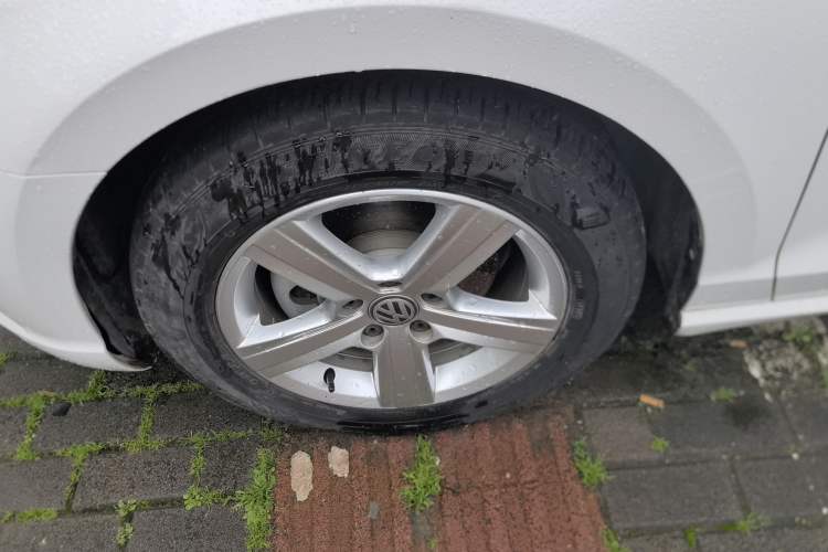 Used Volkswagen Lamando 2018 230TSI DSG Fashion Edition Left Front Wheel Hub