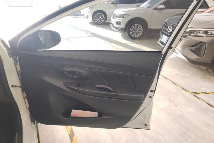 Used Toyota YARiS L Zhi Xuan 2021 X-Trail 1.5L CVT Leading Edition