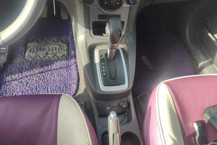 Used Ford Fiesta 2013 Hatchback 1.5L Automatic Fashion Edition