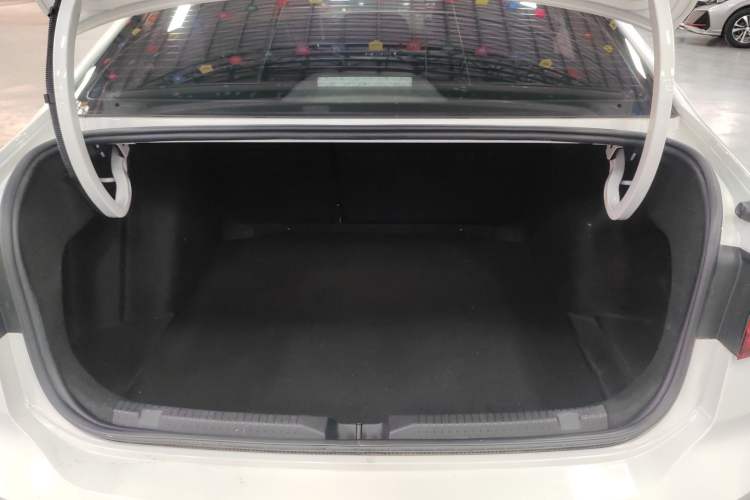 Used Volkswagen Lavida 2021 280TSI DSG Comfort Edition Trunk