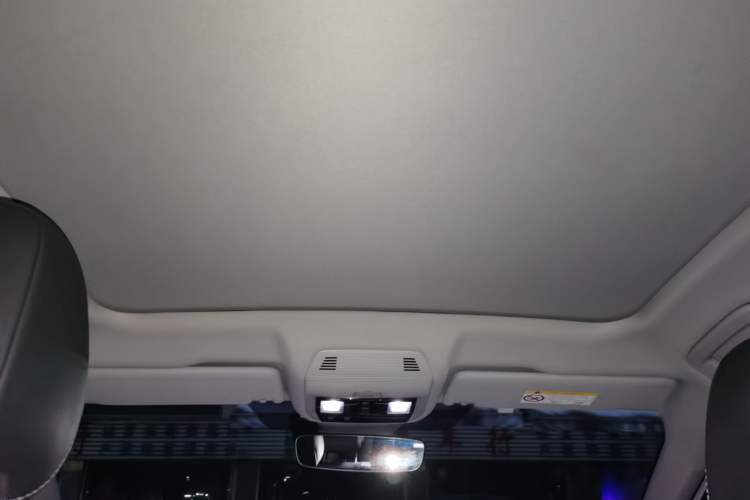 Used Volkswagen ID.6 X 2021 Pure Edition Headliner