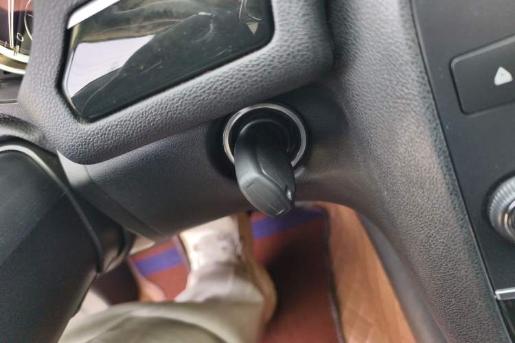 Used Mercedes-Benz R-Class 2017 R 320 4MATIC Business Edition Prestige Model