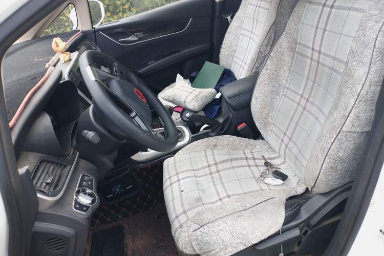 Used BYD Song MAX 2017 1.5T Manual Smart Connect Luxury 7-Seater
