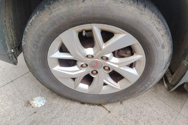 Used Wuling Hongguang S3 2018 1.5L Manual Comfort Model China V Standard Left Front Wheel Hub