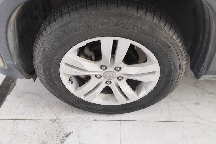 Used Changan CS75 2014 1.8T Automatic Prestige Model China V Standard
