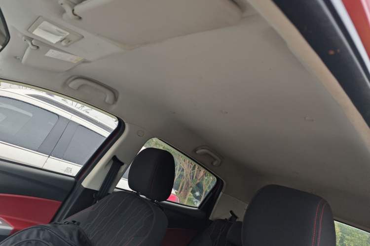 Used CHANGAN Benni 2015 1.4L IMT Luxury Model China IV