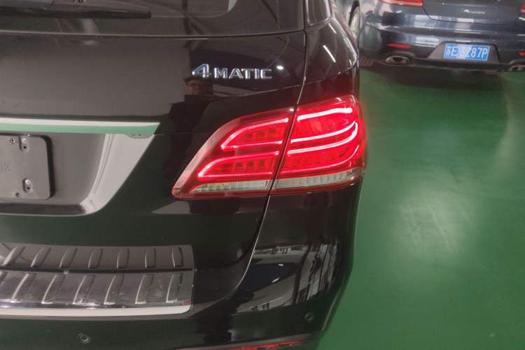 Used Mercedes-Benz GLE 2016 GLE 400 4MATIC Exterior 3