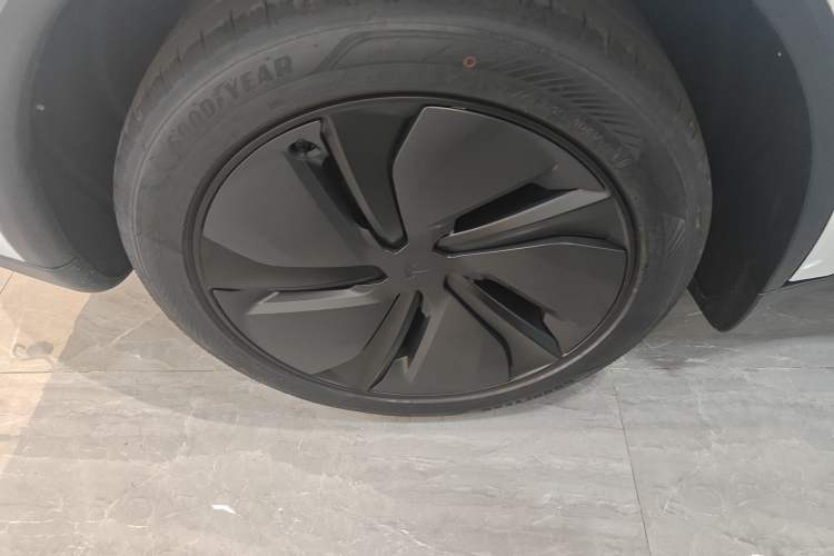 Used Tesla Model Y 2026 Rear-Drive Model