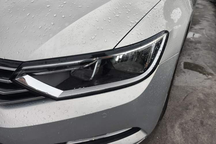 Used Volkswagen Magotan 2018 280TSI DSG Comfort Model