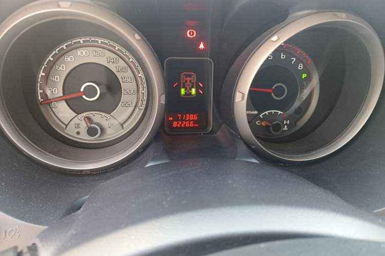 Used Mitsubishi Pajero 2016 3.0L Automatic Standard Version China V Standard Odometer Close Up