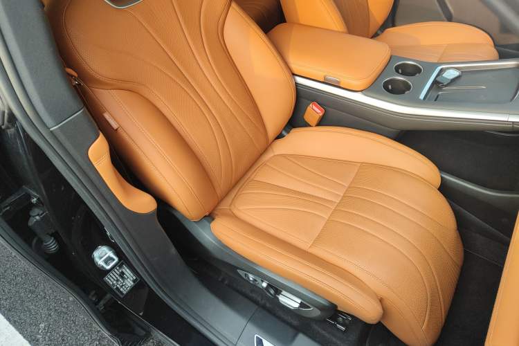 Used XPeng G9 2024 570 Max Right Front Seat